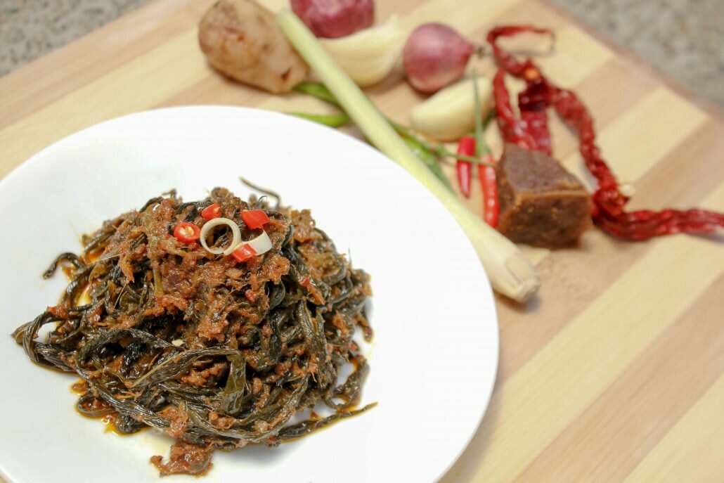 rendang pucuk ubi